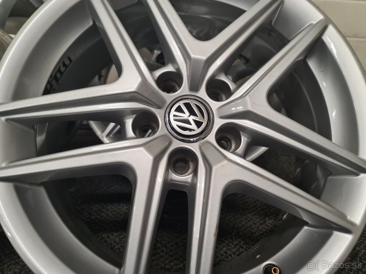 DISKY 5X112 R17 6,5J ET28 - 8