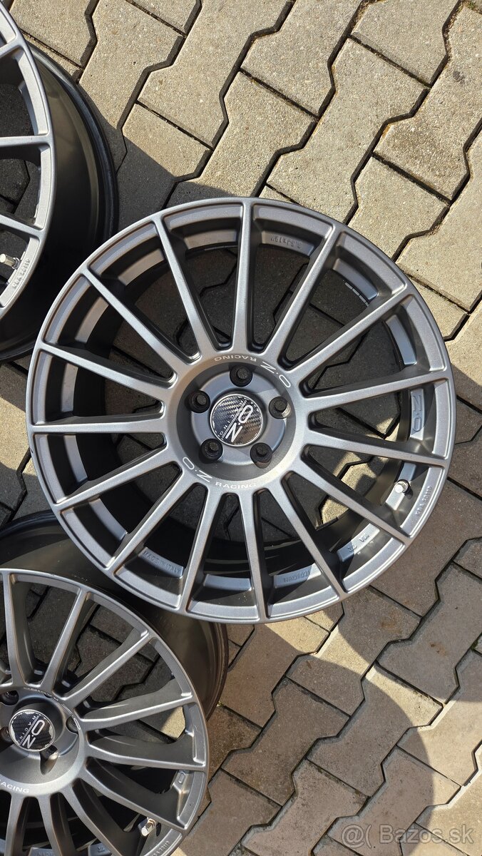 Oz Racing Superturismo LM - 8