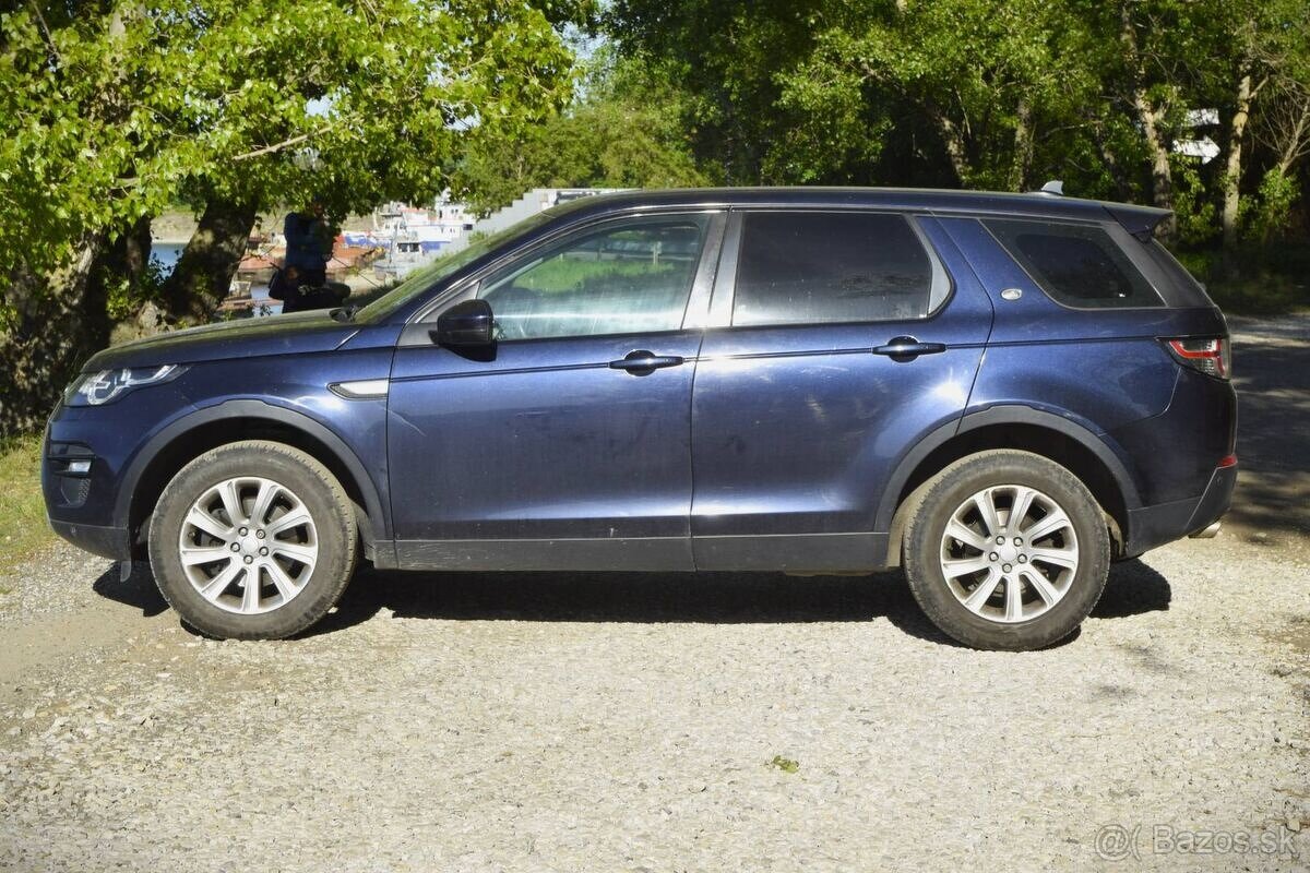 Land Rover Discovery Sport - 8