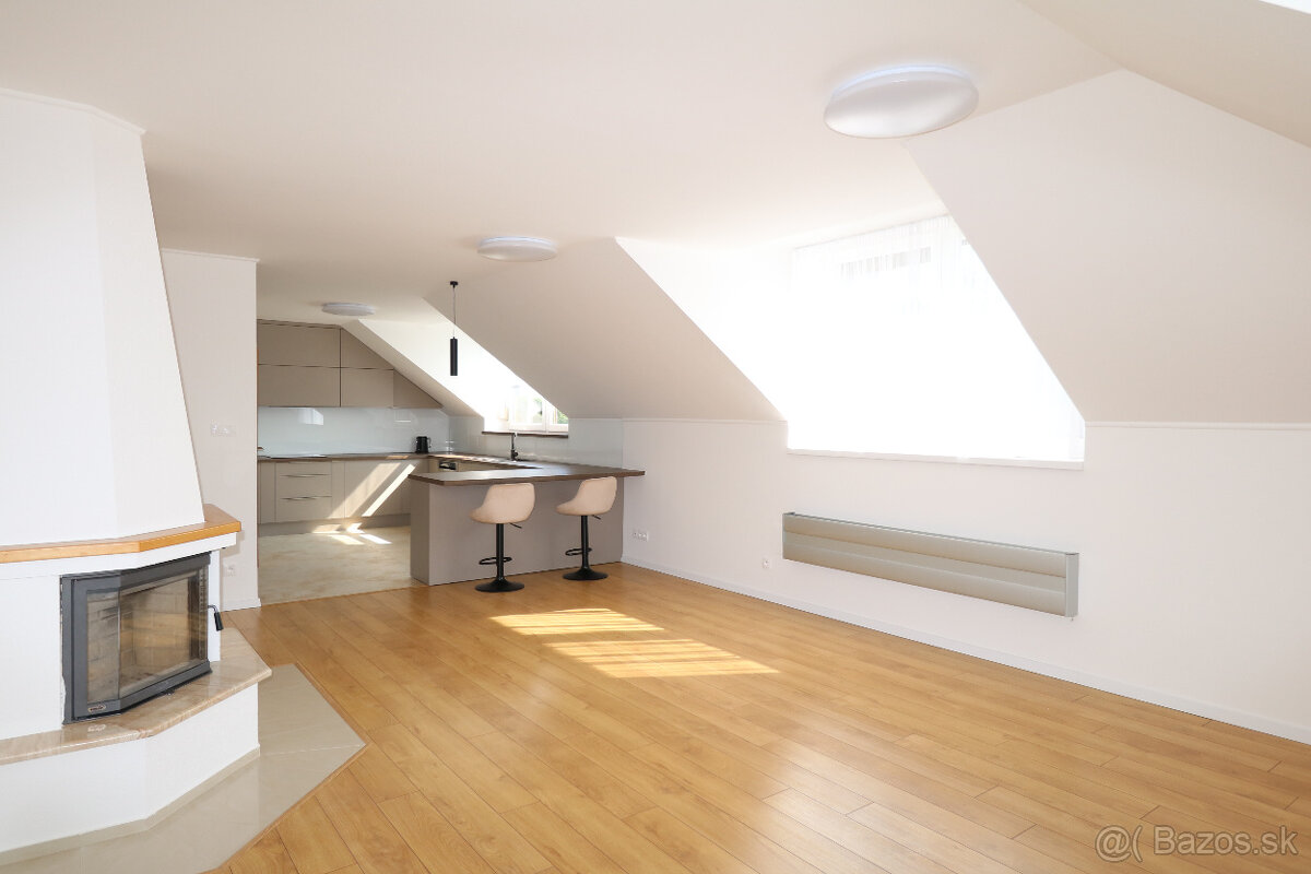 Prenajmeme 4 izb. byt v rodinnej vile na Kolibe. - 8