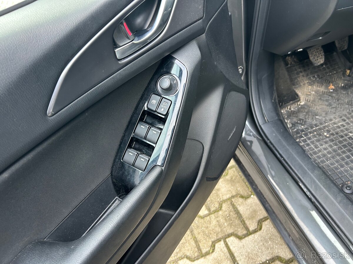 Mazda 3 2.2 Skyactiv -D150 Revolution TOP - 8