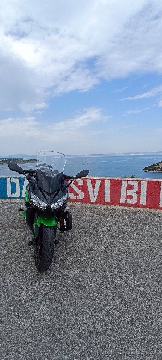 Kawasaki Z1000SX - 8