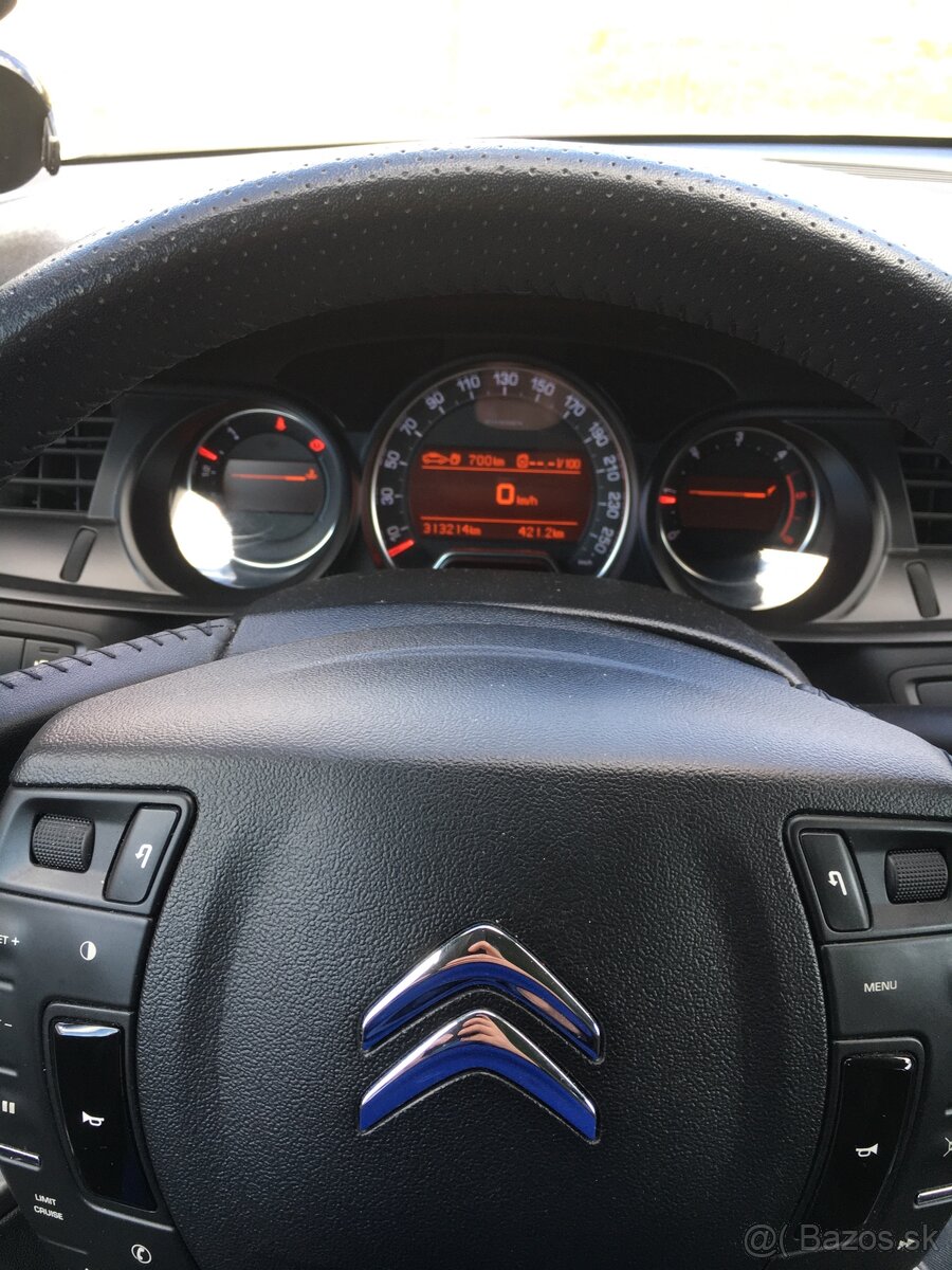 Predám Citroen C5 r.v.2015.cena 4900€ - 8