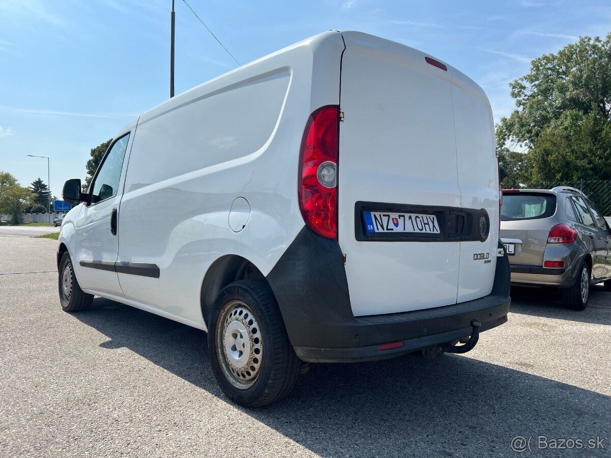 Fiat Doblo 1.6 JTD diesel, 77kW, MT/6, rok:04.2010. - 8