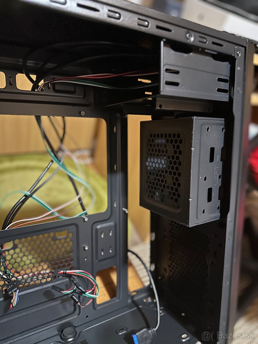 Zalman T4 - PC skriňa - REZERVOVANÁ - 8