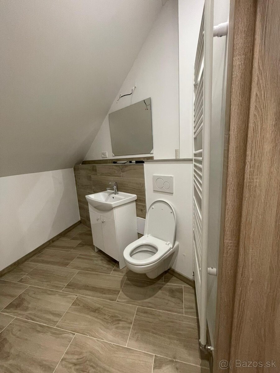 Prenájom 3.-izb.byt v centre Senca - 8