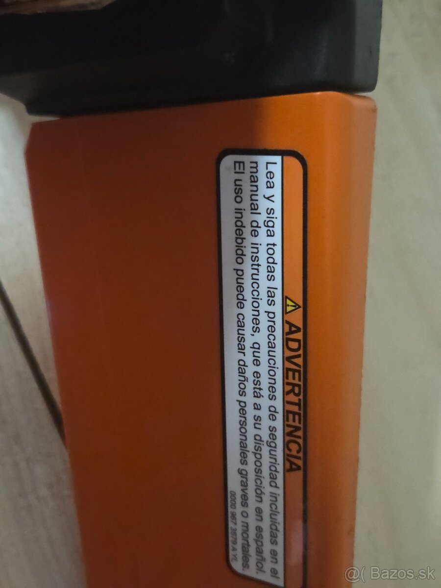 Stihl ms 250C motorova pila - 8