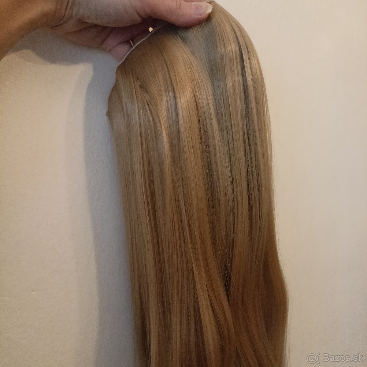 Kvalitné príčesky ,, svetlo plava ,, 60cm - 8