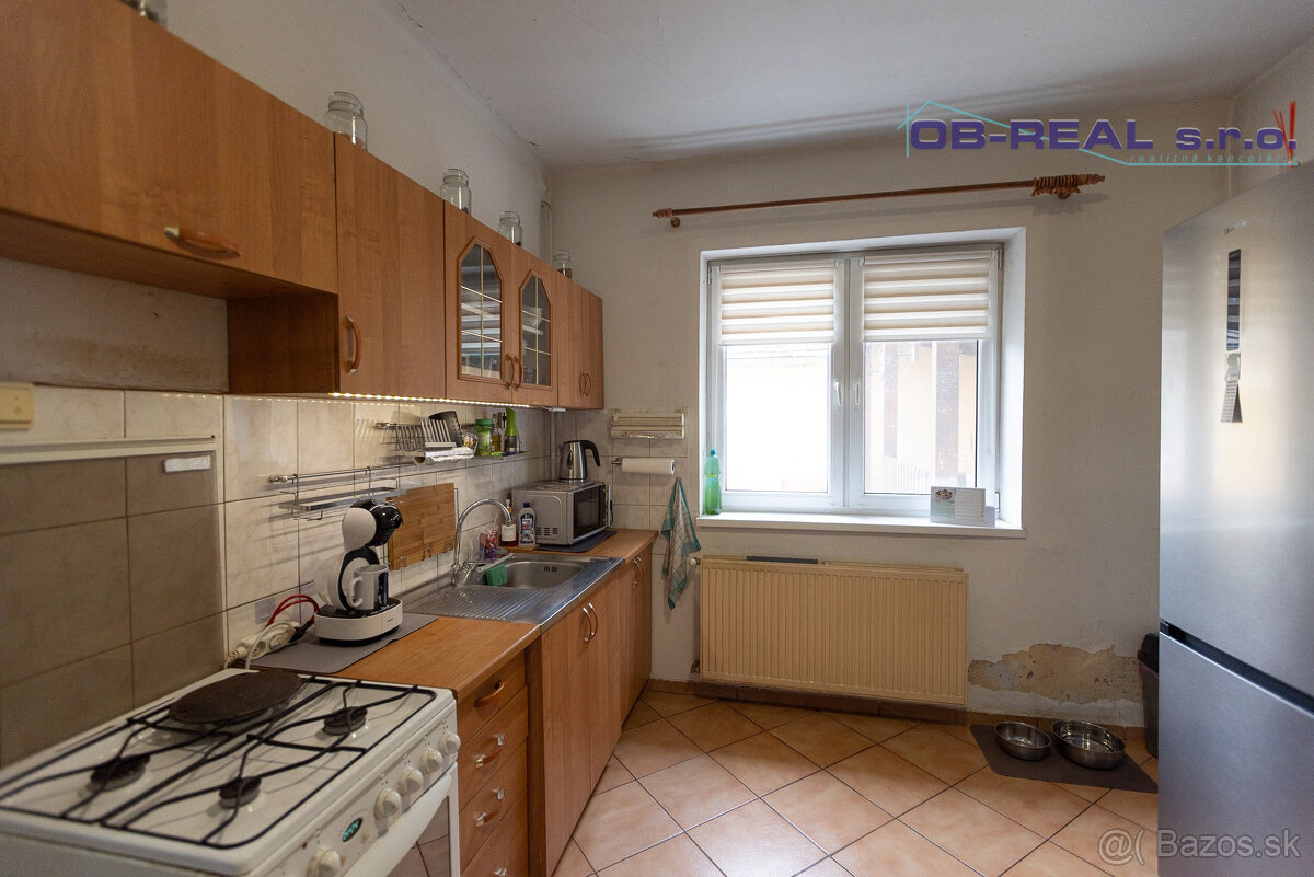 Predaj rekonštr. 3izb RD 90m2 tehla, nová strecha, pozemok 1 - 8