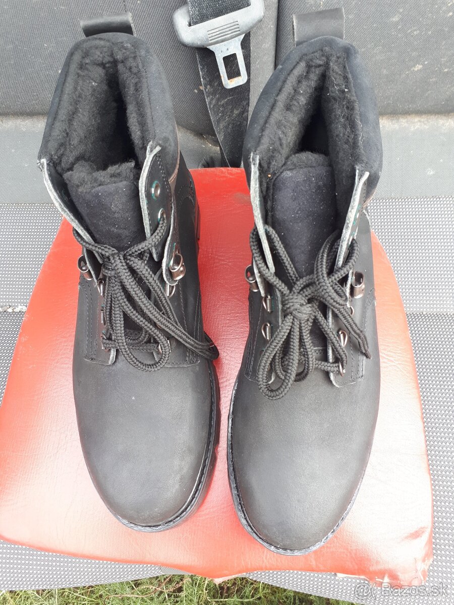 Pracovná teplá obuv - 8