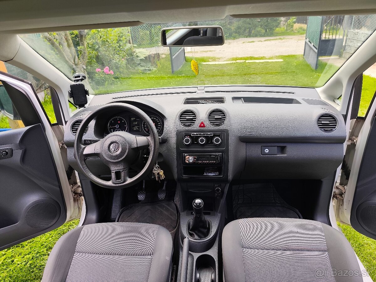 Predám VW Caddy 1,6 TDI - 8