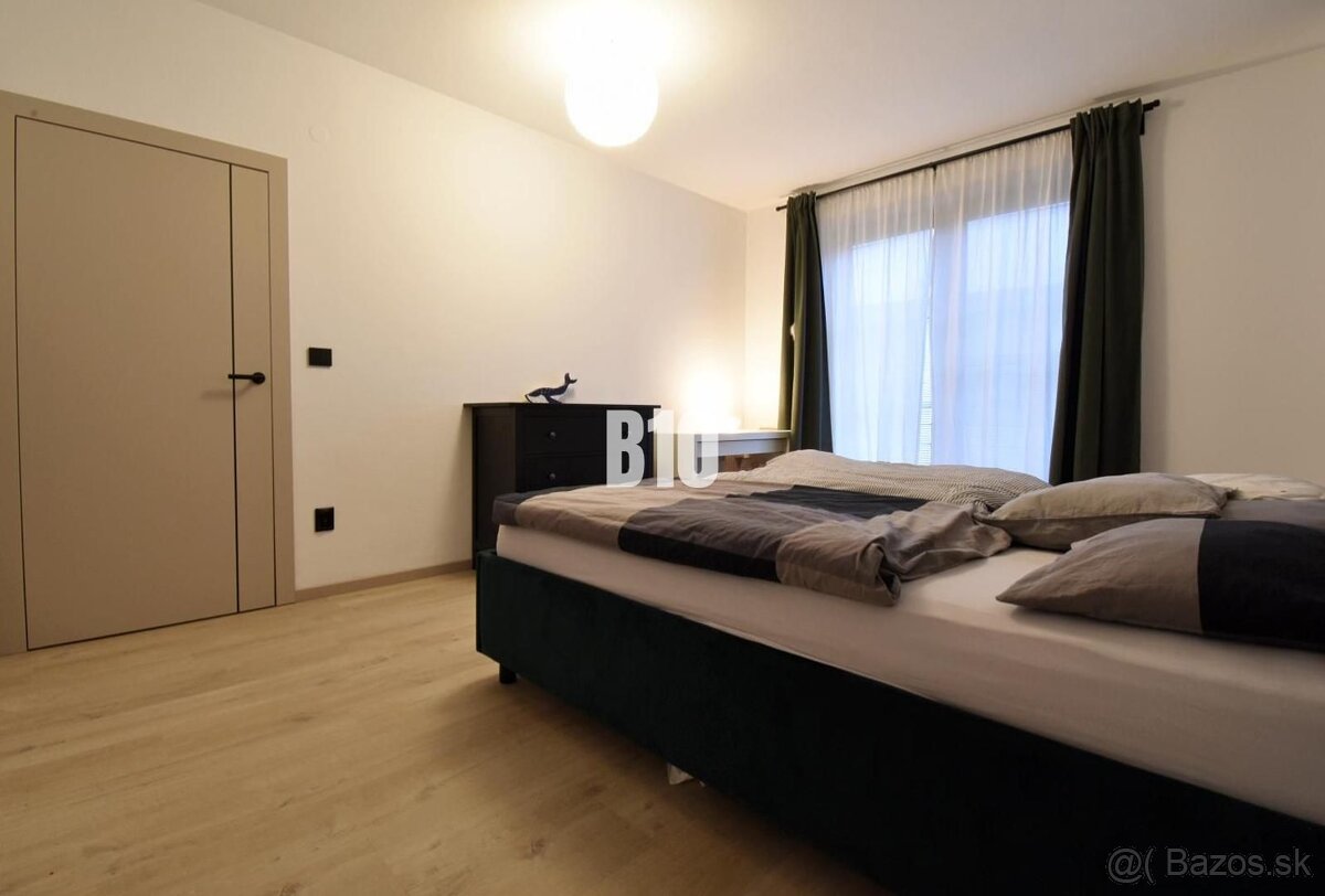 Veľkometrážny 3 izbový byt s garážou - 8