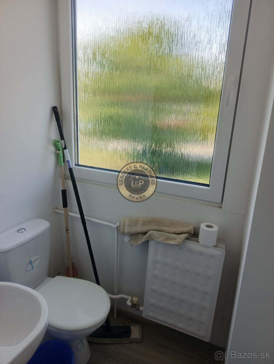 Na predaj obchodno - kancelársky priestor Nitra -Sandokan ča - 8