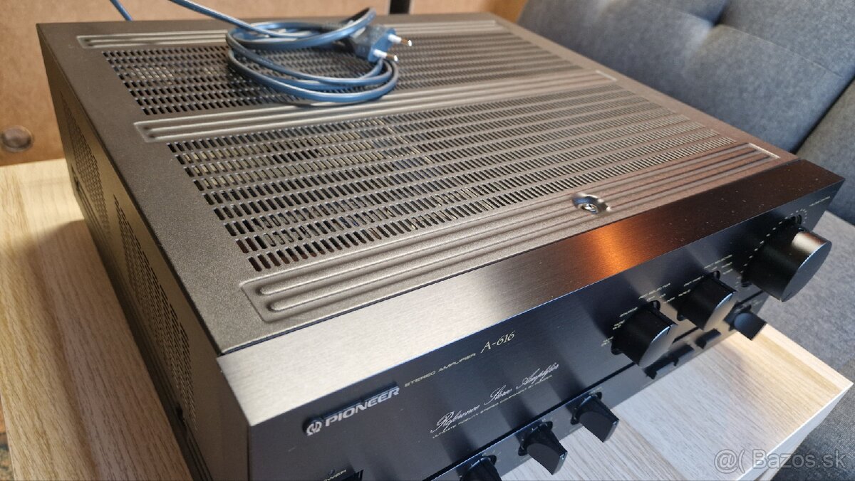 Pioneer A-616 reference stereo amplifier - 8