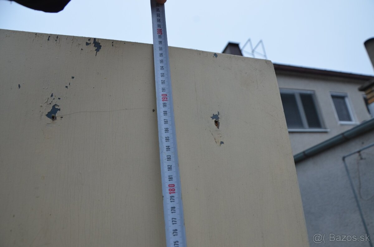 Predám kredenc v dobrom stave - 8