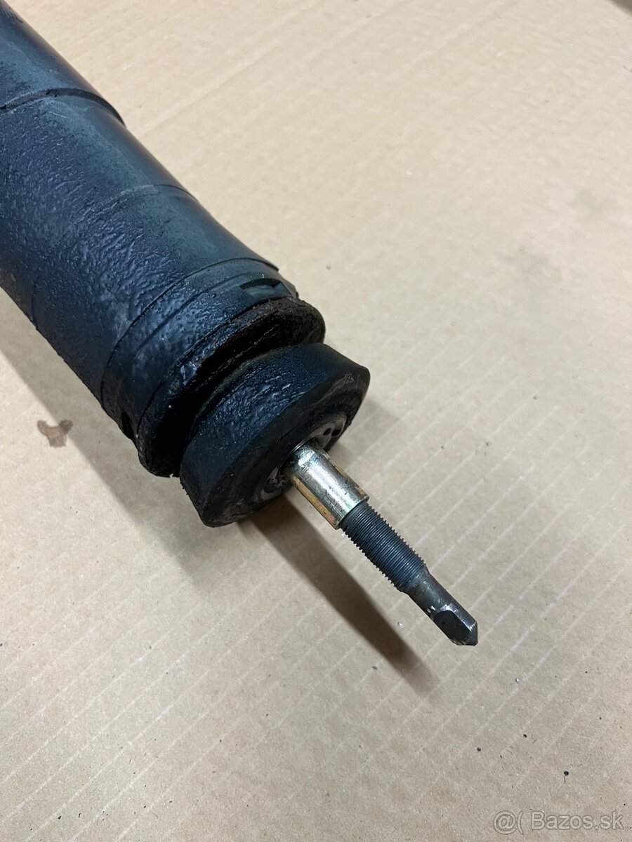 Tlmiče zadné vzduchové Mercedes W211,219 - 8