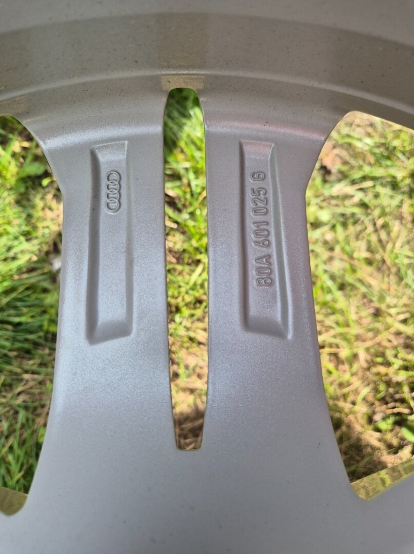 Alu disky Audi Q5 R19 et39 8j - 8