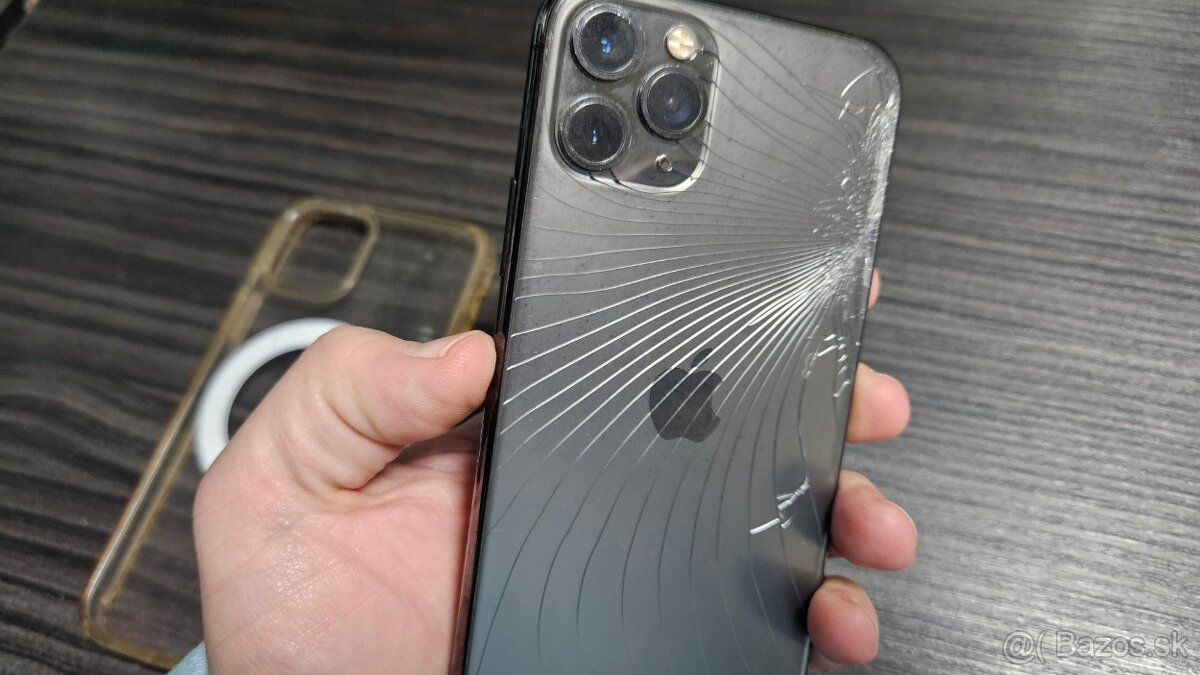 Apple iPhone 11 Pro 64GB - po páde - 8