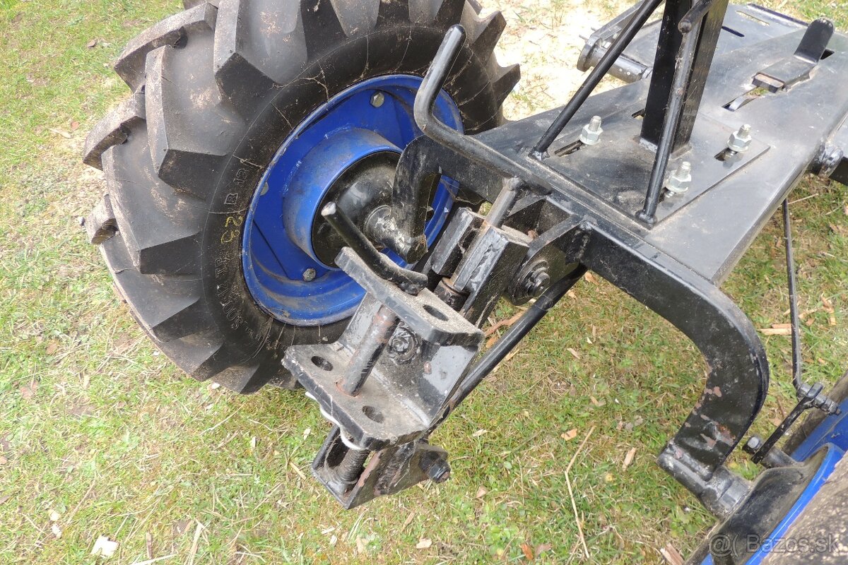 Nosič náradia za malotraktor Tecák - 8