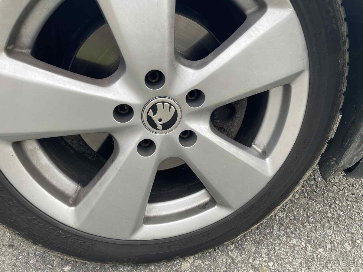 Zdravím mám na predaj Škoda Octavia 2 - 8