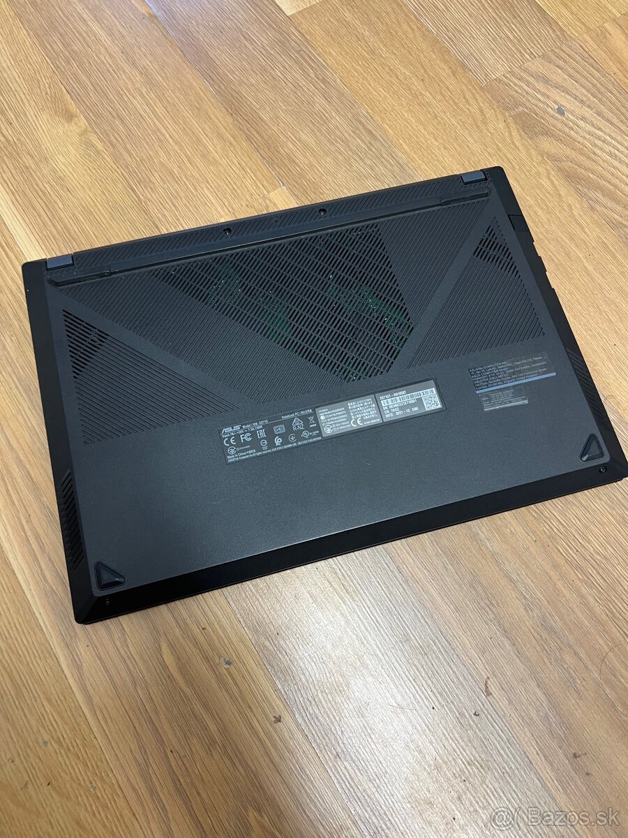 Predam HERNY notebook asus vivobook X571-GT - 8