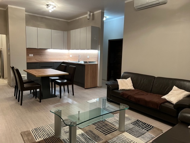 Na prenájom 4 izb. byt, Tomášikova ul. - Omnia - 8