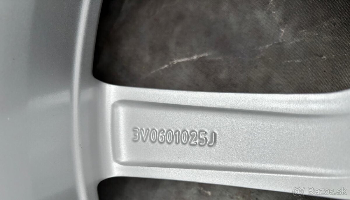 Zimní originální sada alu Škoda Superb 235/45R18 - 8