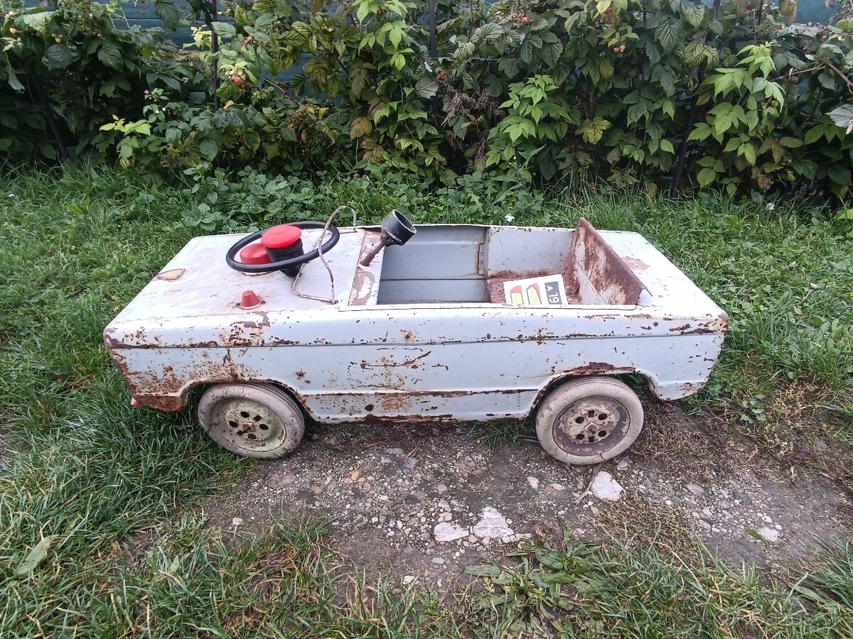 Slapacie autičko - 8