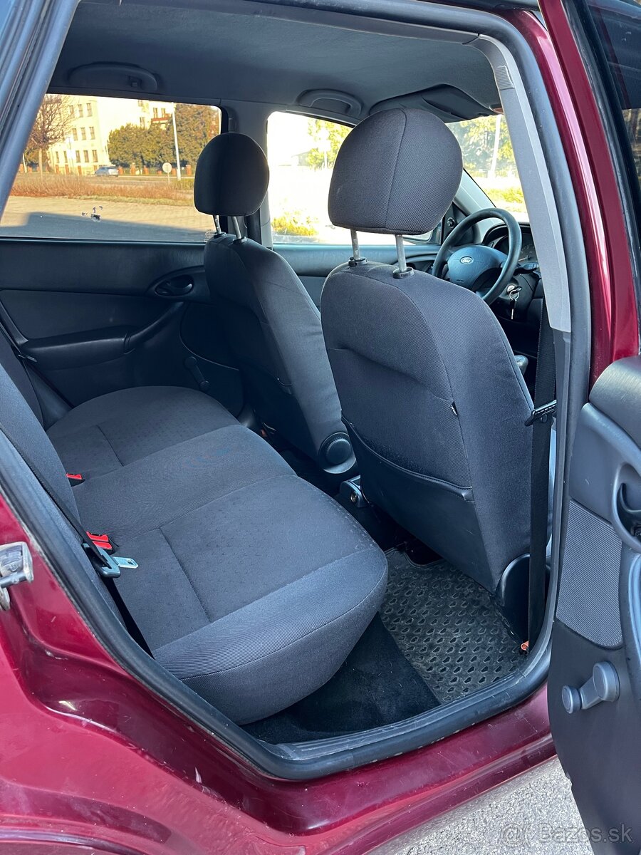 Ford Focus 1.8tdci 74kw - 8