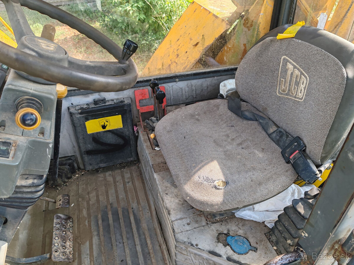 teleskopický nakladač JCB 527 67, 395 000Kč + DPH - 8