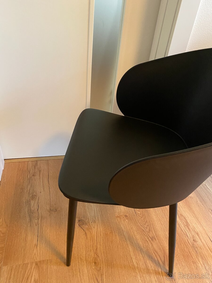 Stolicky na predaj - 8