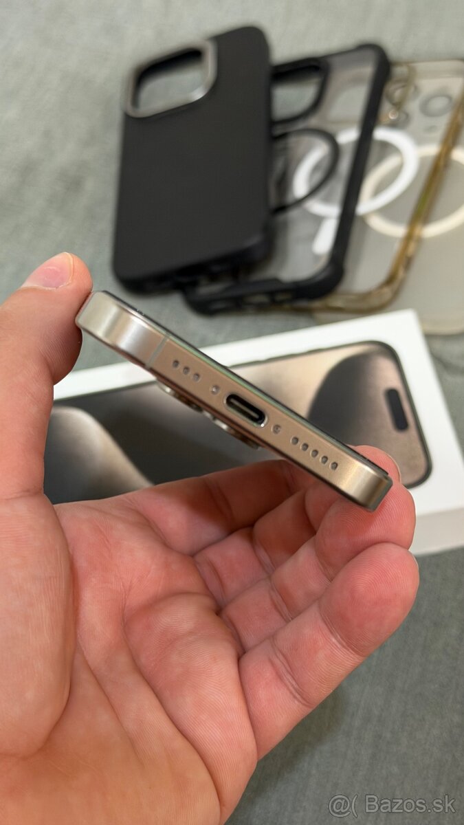iPhone 15 pro 128gb Natural Titanium - 8