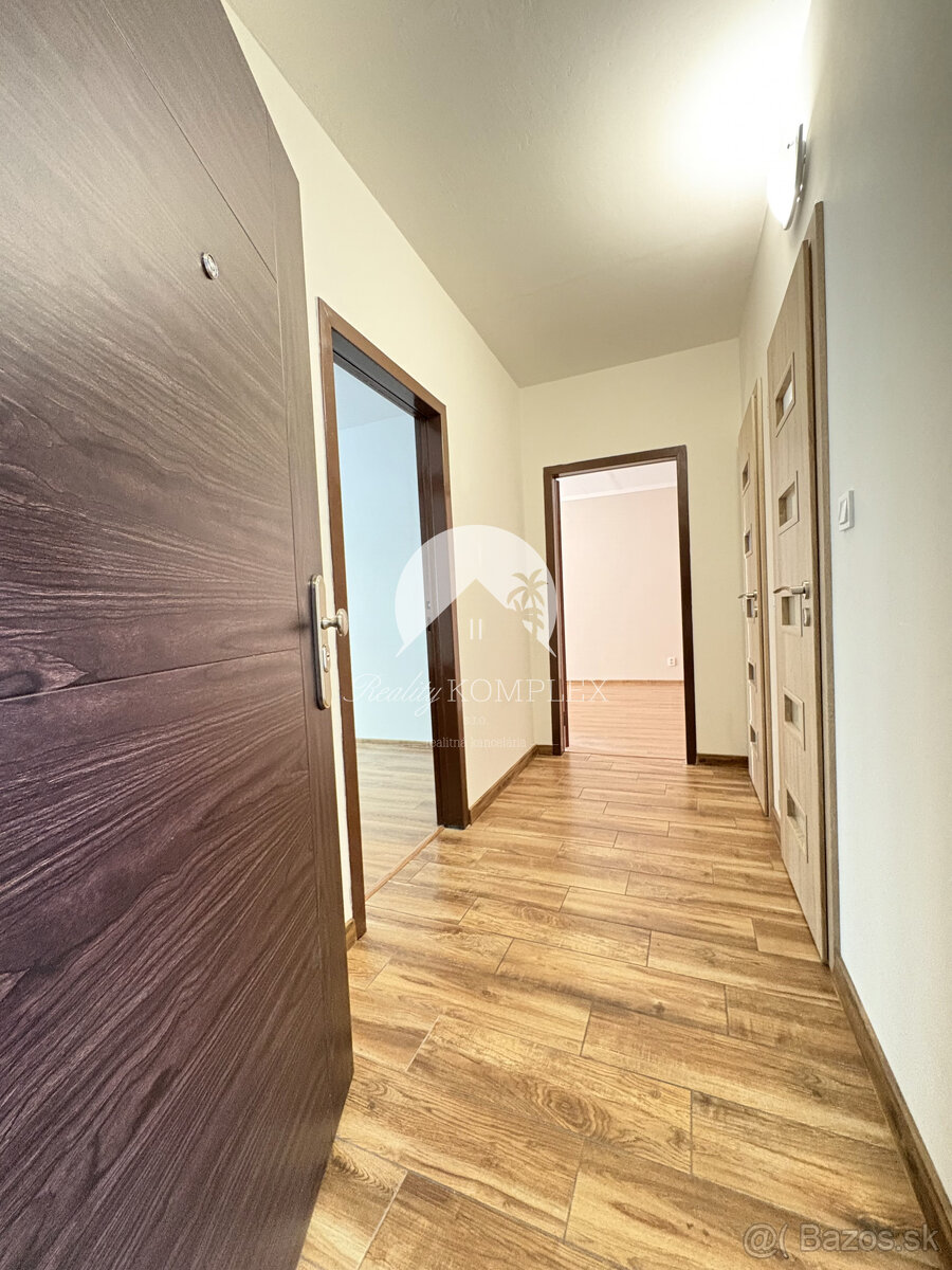 Pozor veľká zľava Reality KOMPLEX s.r.o. Vám ponúka na PRE - 8