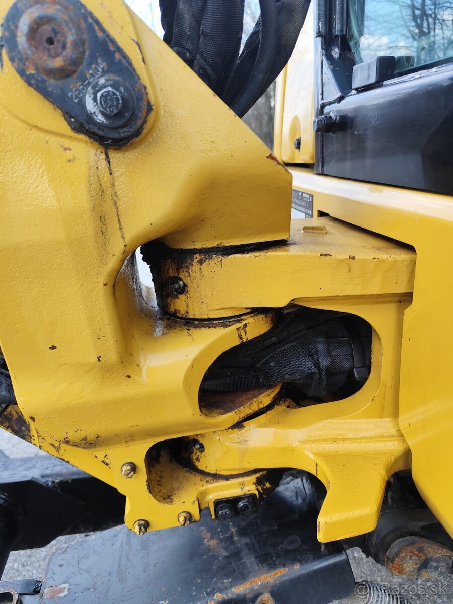 Bager Caterpillar 303.5. + hydraulická svahovačka. - 8