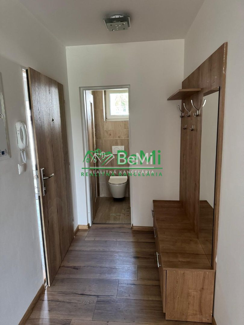 Priestranný 2-izbový byt v Mútnom - 8