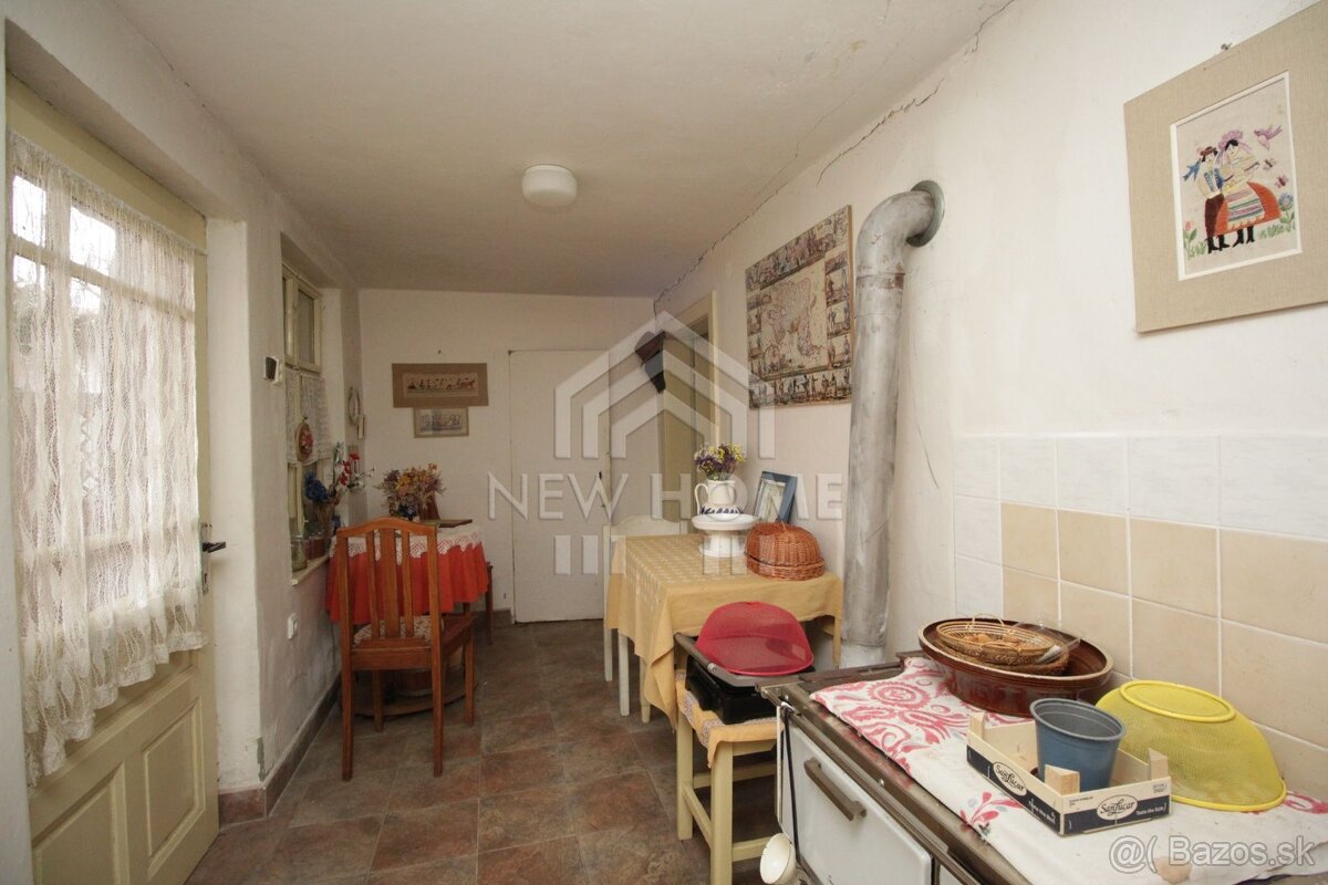 ZOBOR - 2 x RD na jednom pozemku, pôvodný stav - 8