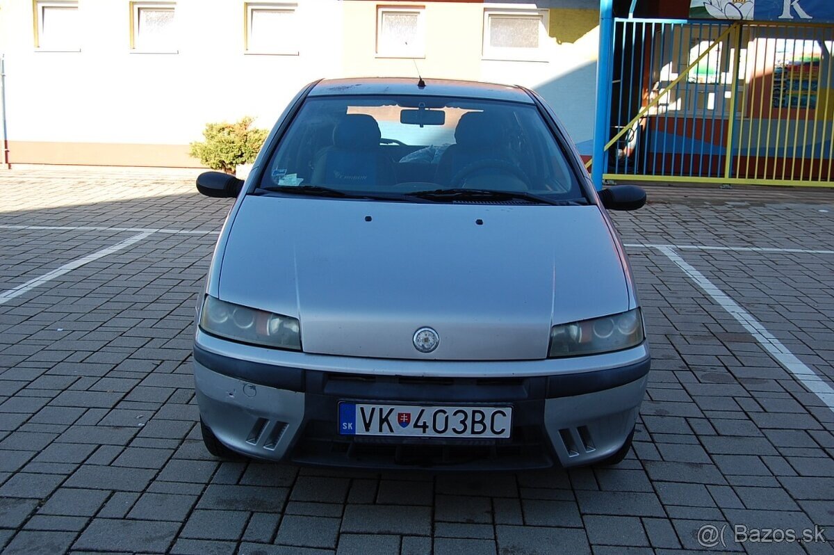 Fiat Punto 1.2 - 8