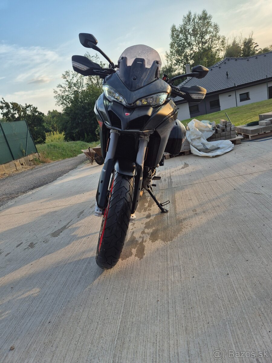 Ducati Multistrada V2s - 8