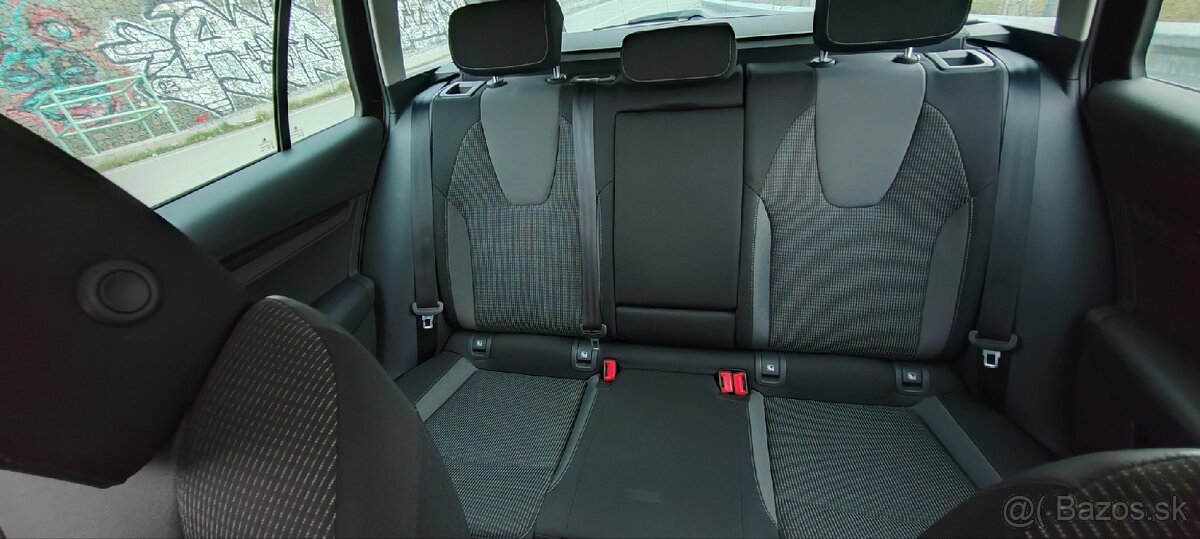 Škoda Octavia 4 Combi 2.0 TDI DSG 9/2021 - 8