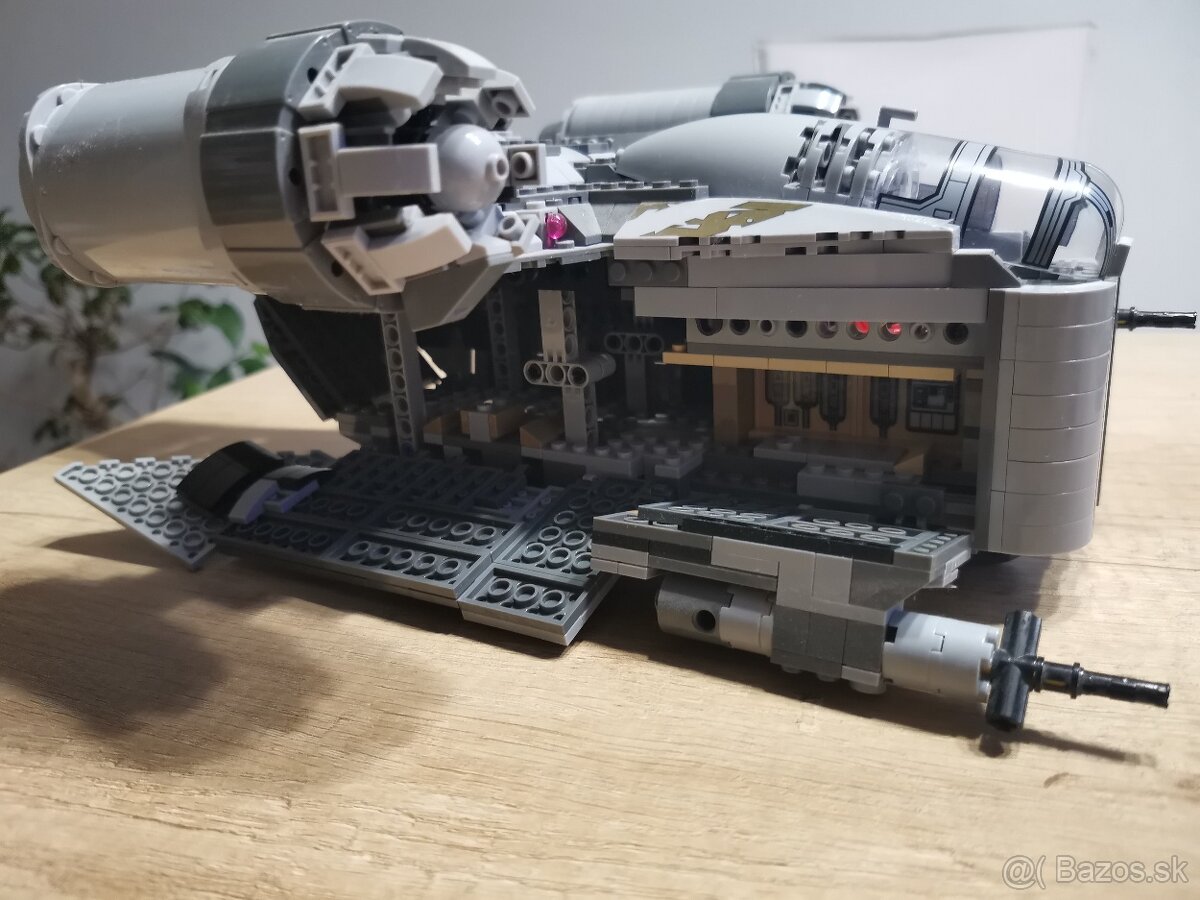 Star Wars - The Razor Crest - 8