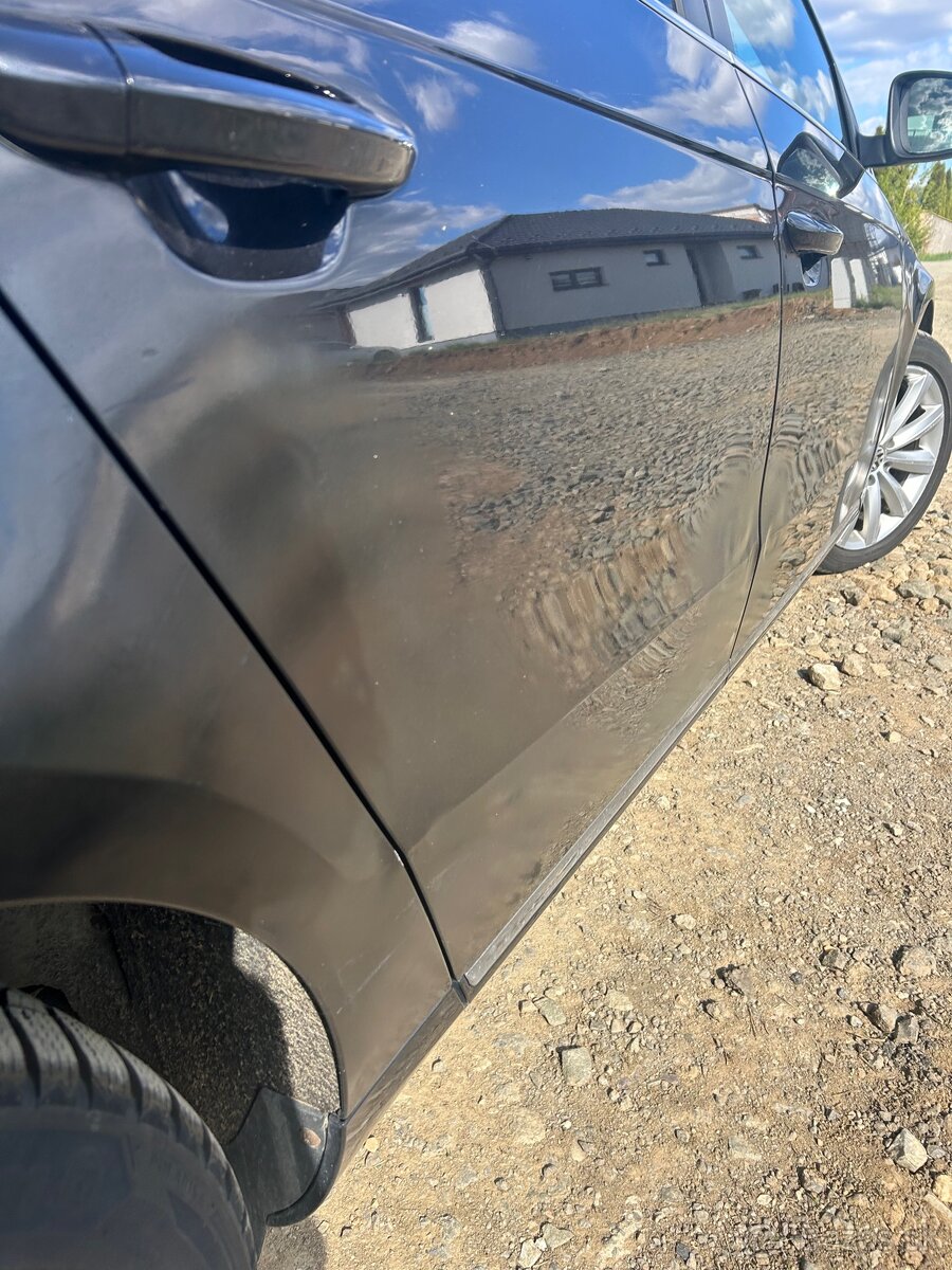 Volkswagen Passat - 8