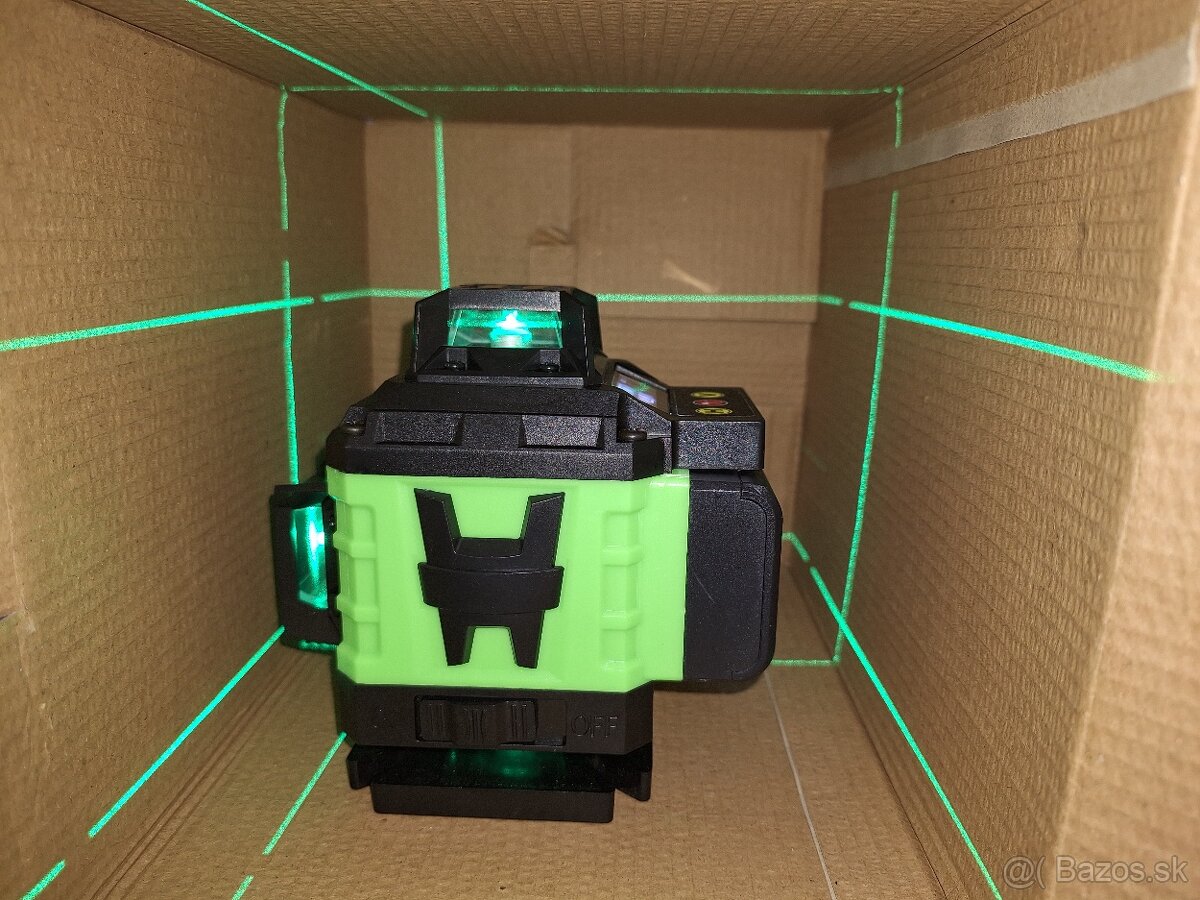 Krížový laser 4D, statív, kufrík - 8
