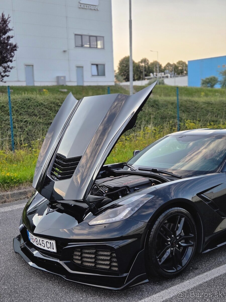 Chevrolet Corvette C7 - 8
