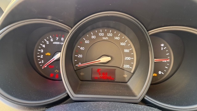 KIA RIO 2012, 1.4 CVVT, 80 kW - 8