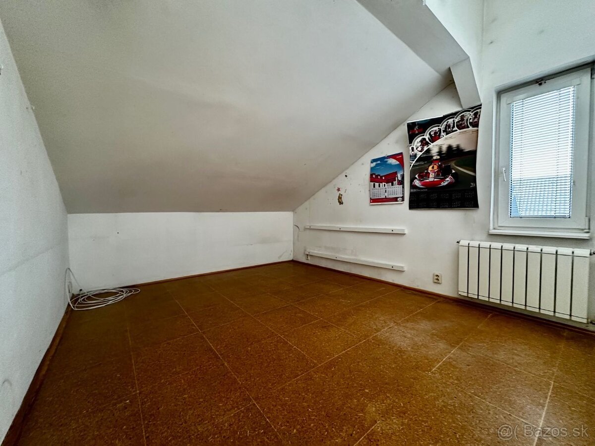 NOVÁ CENA KOŠICE - KRÁSNA - VÝBORNÁ LOKALITA - DVOJGENERAČN - 8