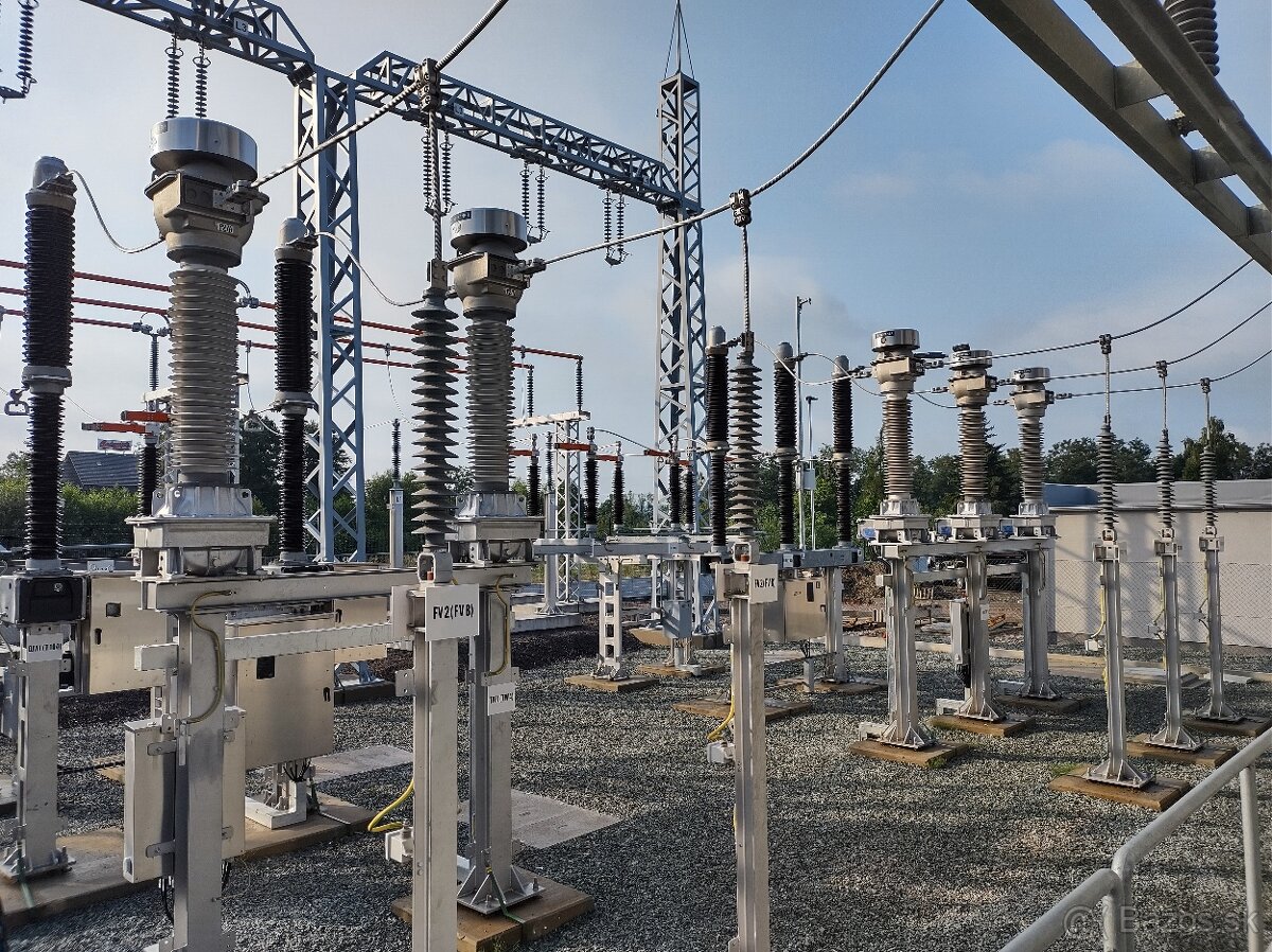 Elektrikár, Elektromontér - 8
