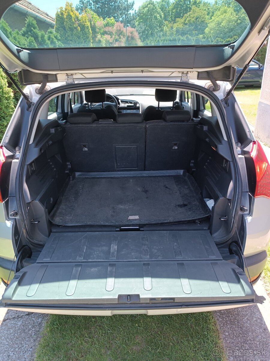 Peugeot 3008 - 8