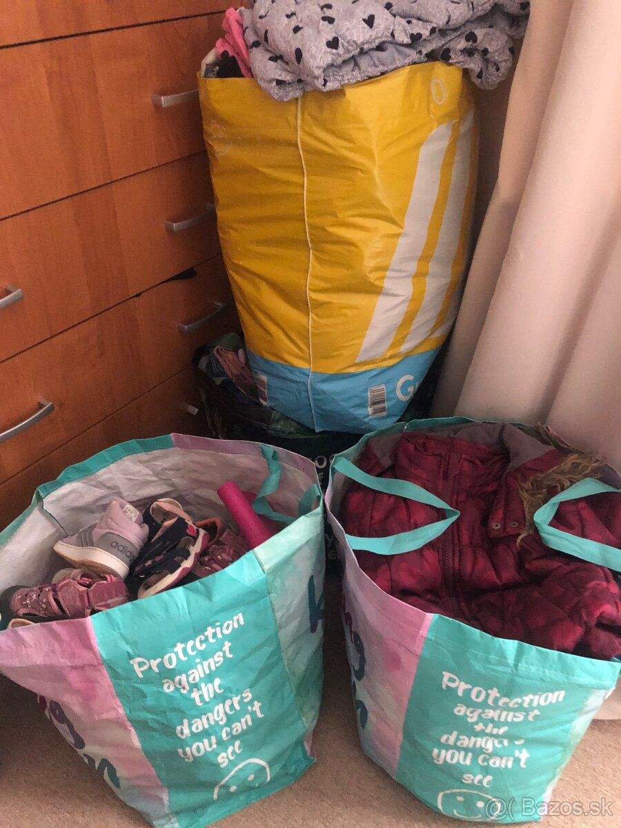 Mix dievčenského oblečenia - 8