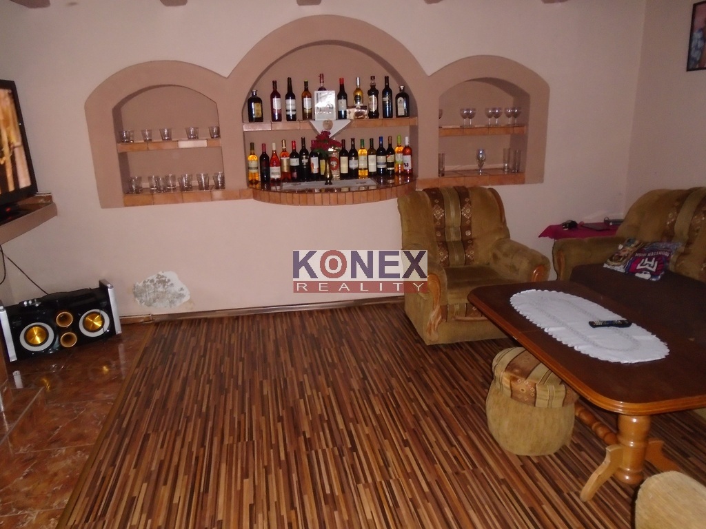 NOVINKA - Poschodový rodinný dom v obci DRAHŇOV - 8