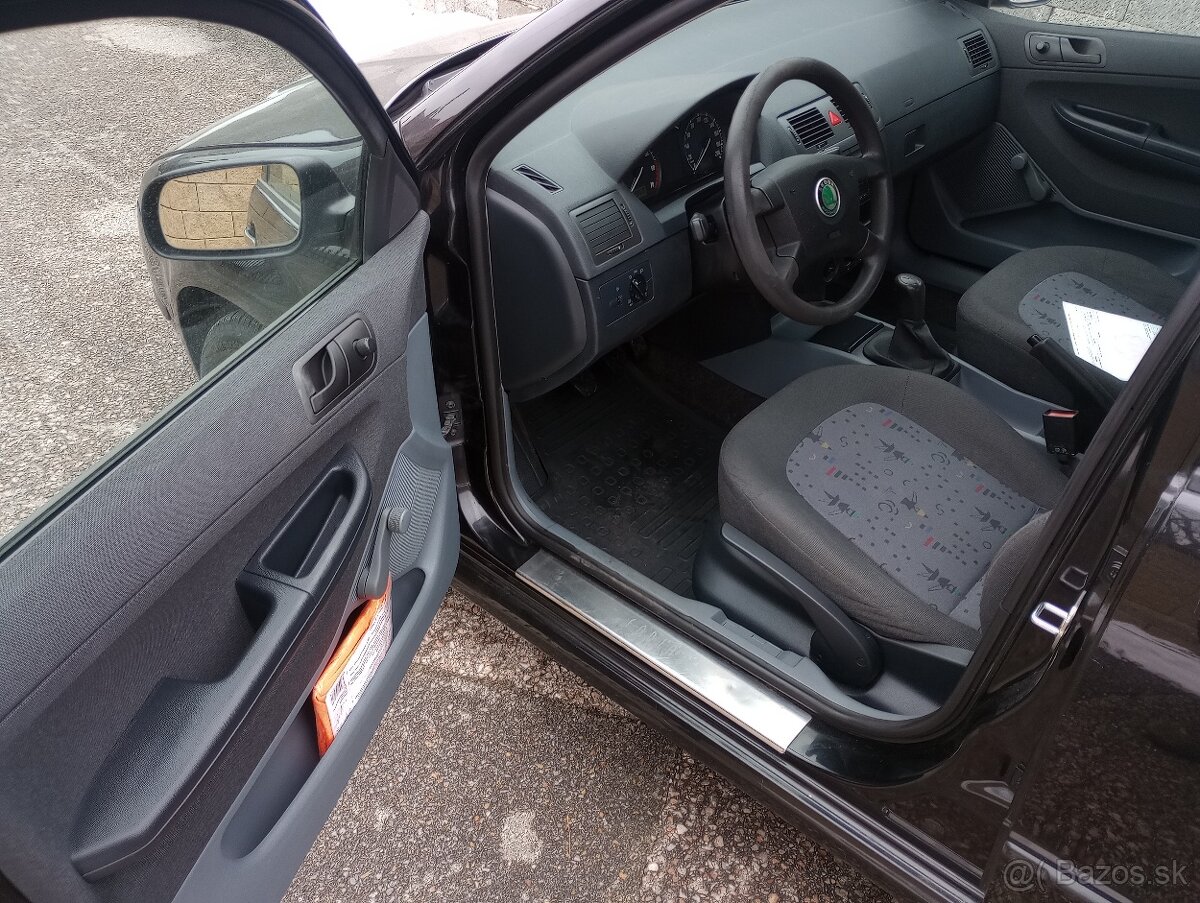 Škoda fabia 1.2 12v - 8